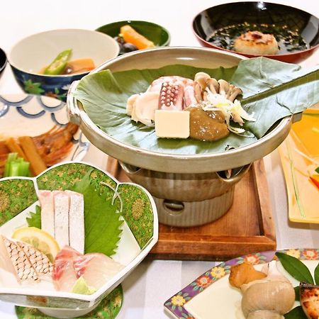 Oki Plaza Hotel Okinoshima  Екстер'єр фото