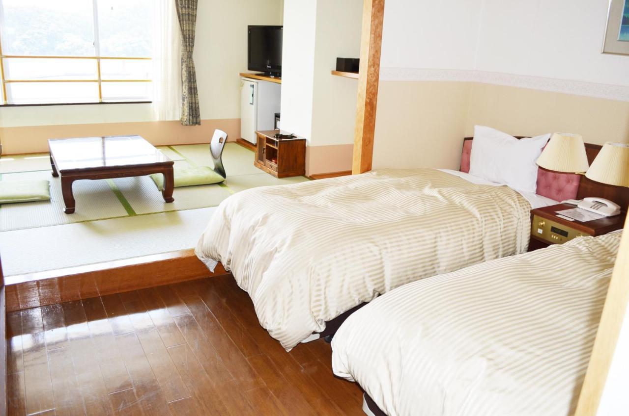 Oki Plaza Hotel Okinoshima  Екстер'єр фото
