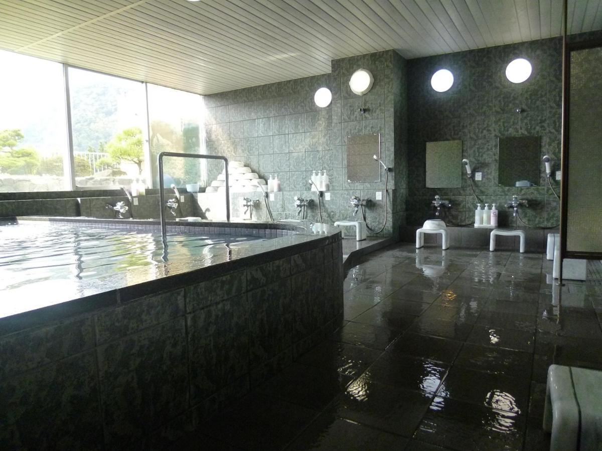 Oki Plaza Hotel Okinoshima  Екстер'єр фото